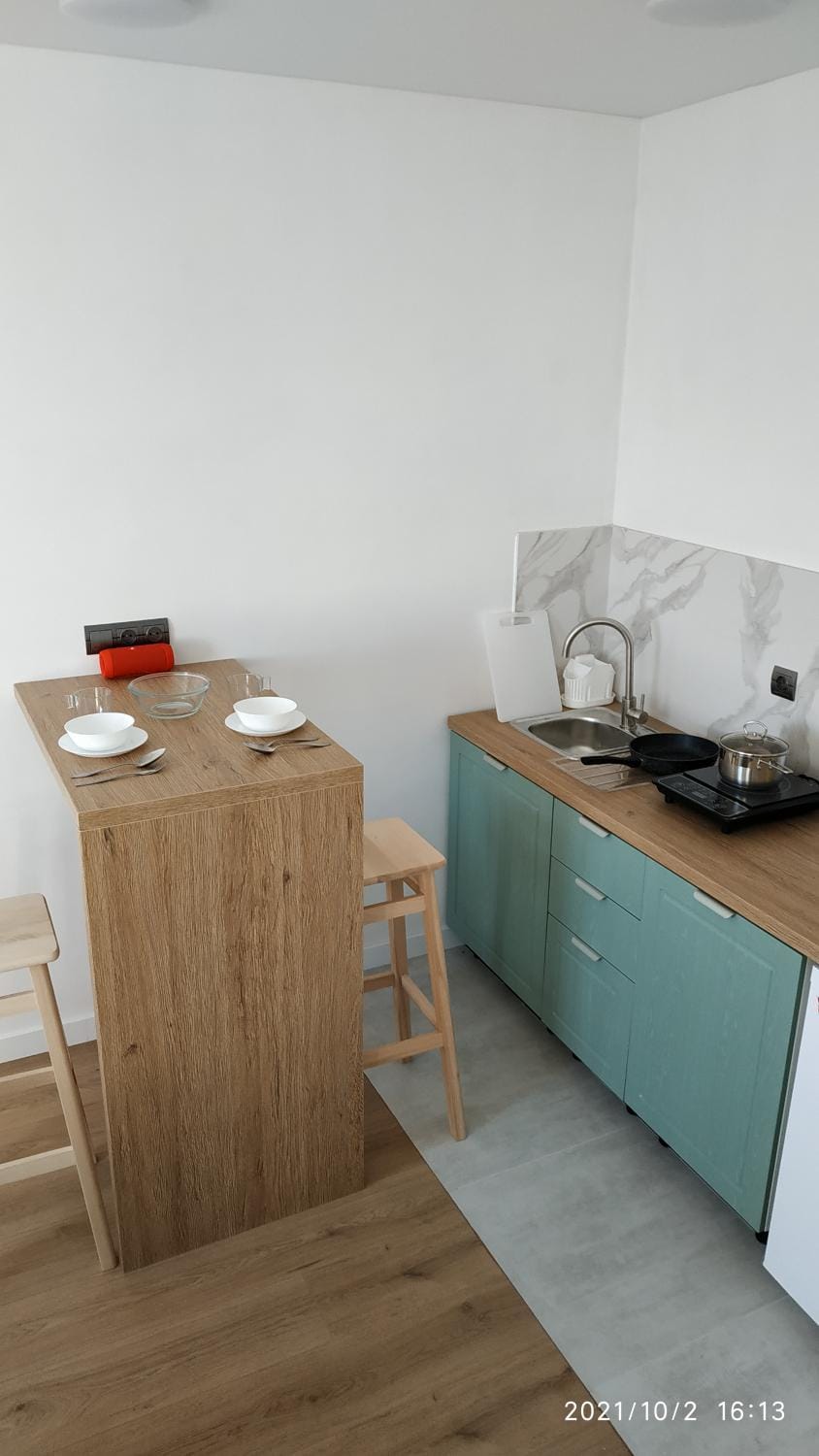 Kitchen or kitchenette