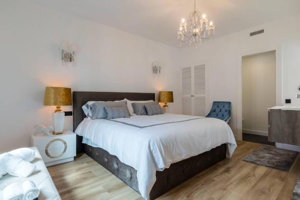 1 Puerto Banus second line, luxury apartement Apartment in Marbella