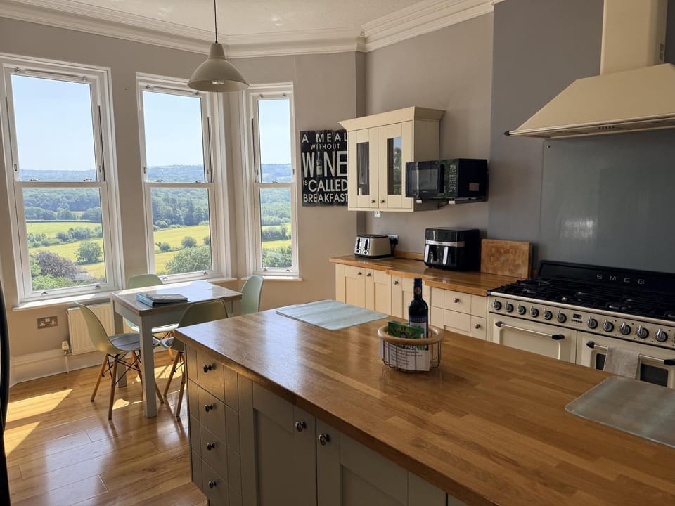 Natural landscape, View (from property/room), Kitchen or kitchenette, Dining area
