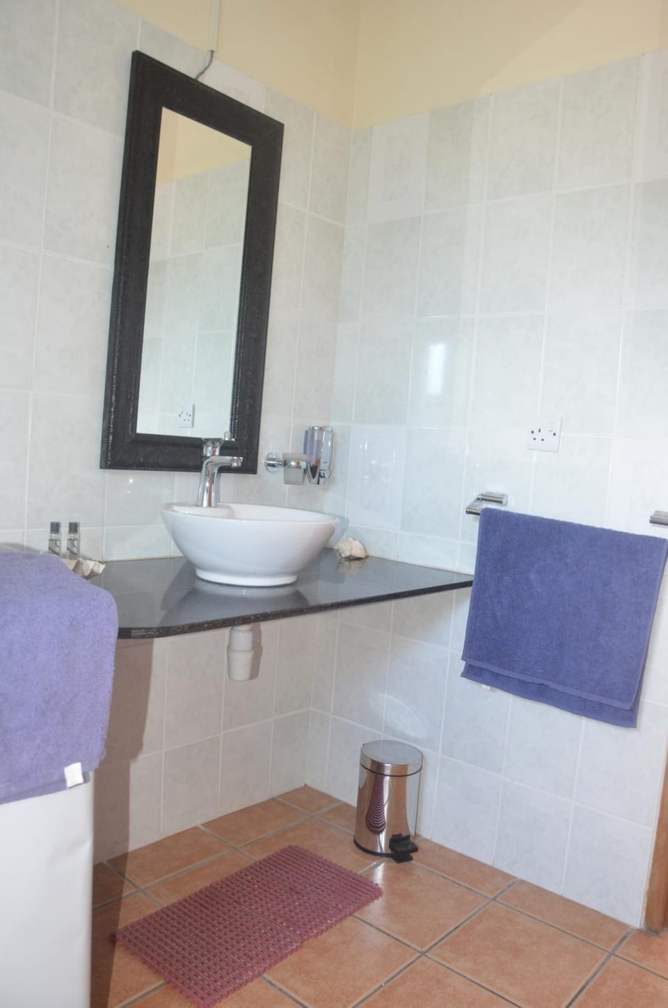 Bathroom, towels