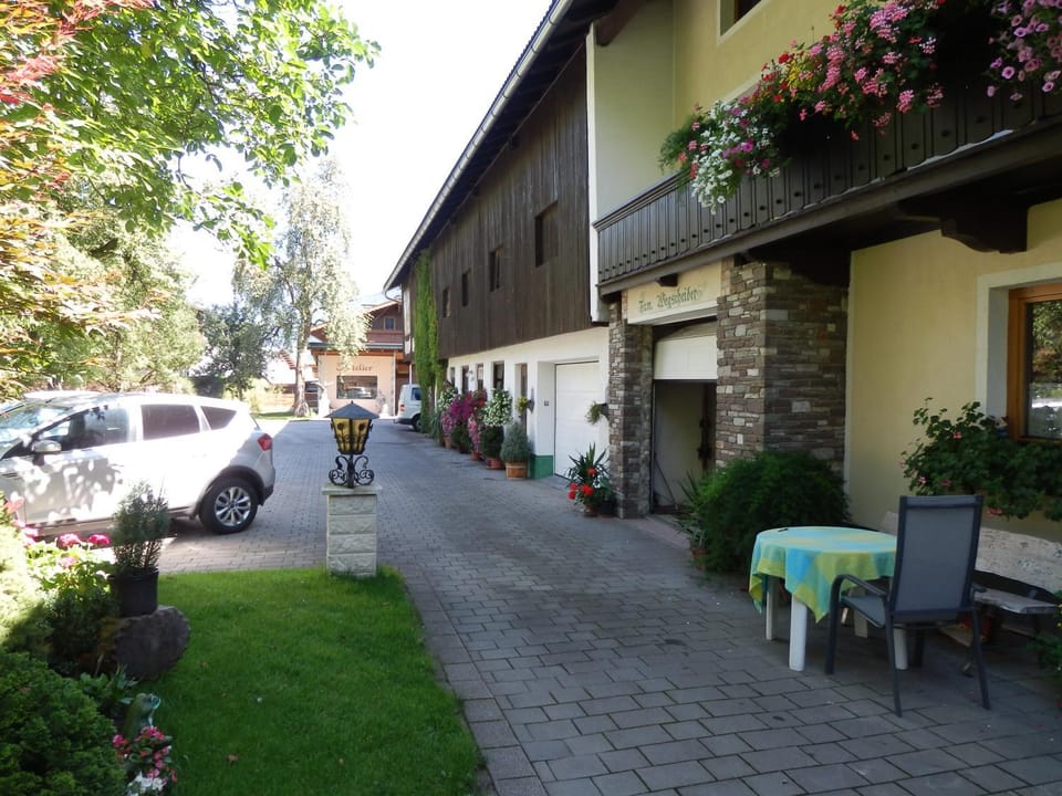 Property building, Day