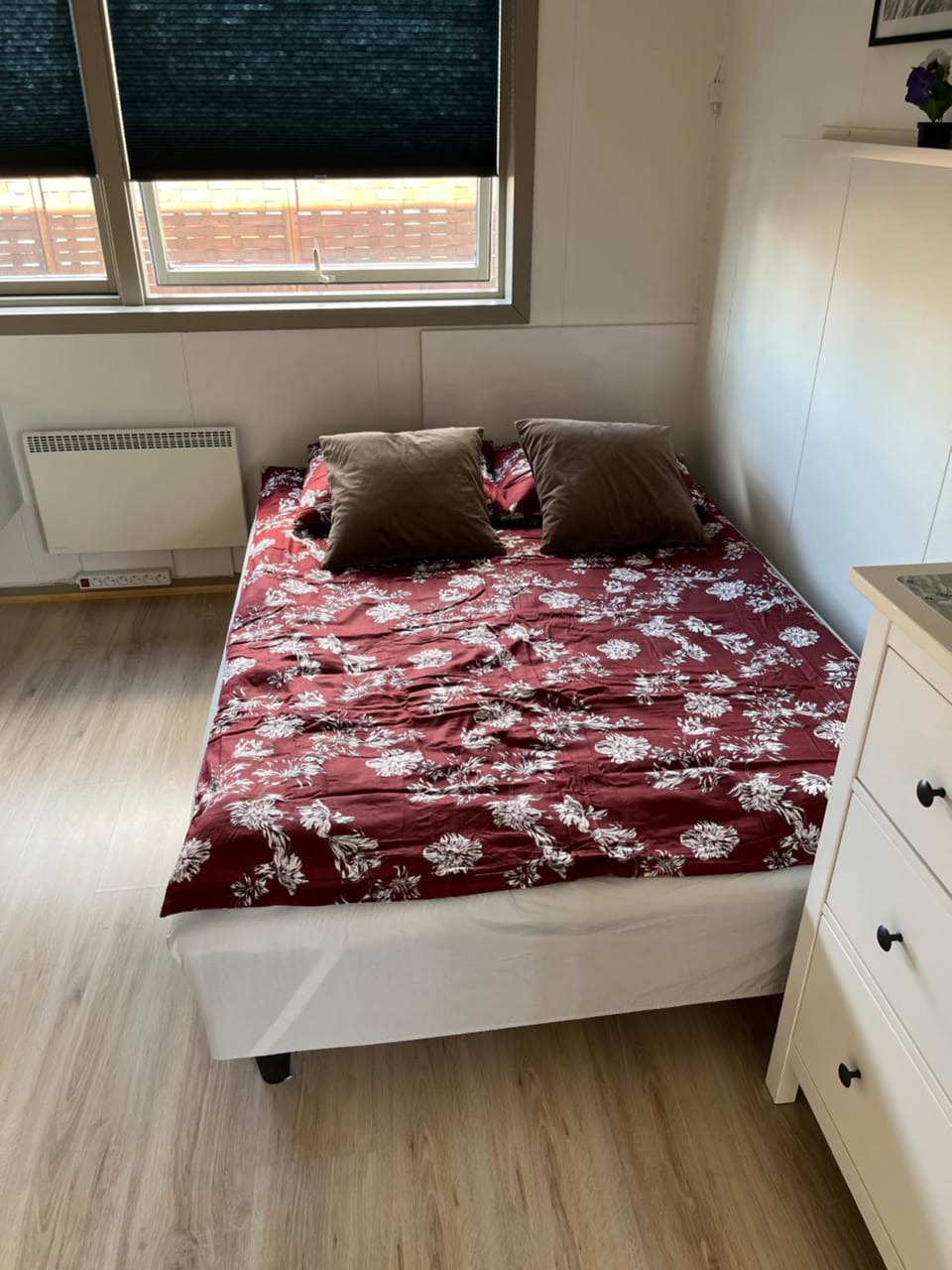 Bed, Coffee/tea facilities, View (from property/room), Balcony/Terrace, Garden view, furniture, heating, internet, towels, wardrobe, acessibility, air conditioner