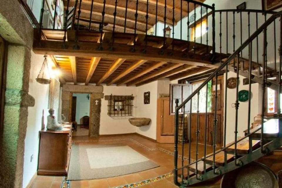 Casa Rural Lucía es una casa rural amplia con patio ideal para familias House in Castile and León