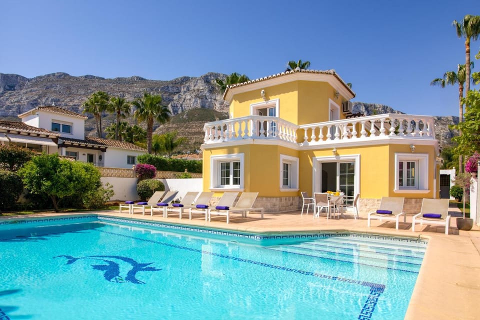 Garden, Solarium, Area and facilities, Swimming pool