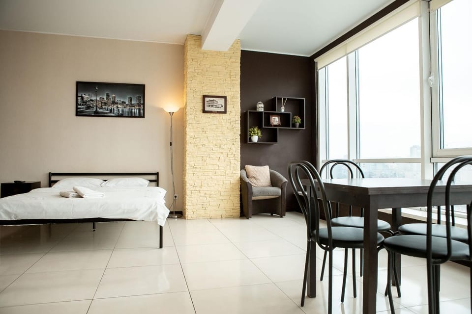 Bed, Photo of the whole room, Dining area, Bedroom