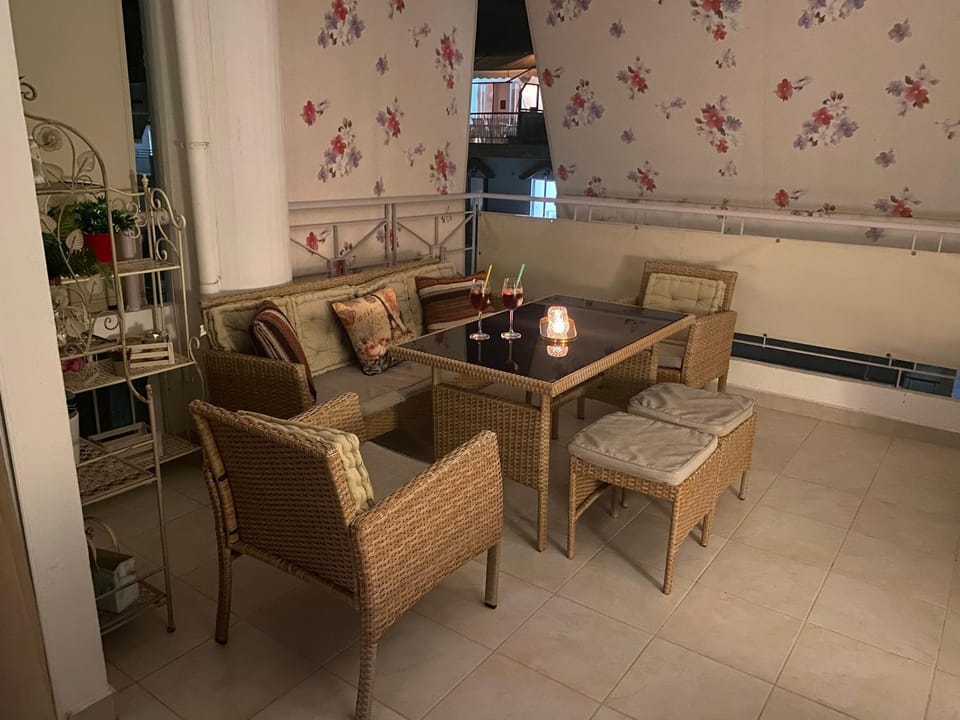 Elina's Spacious Apartment in Patras with private parking Apartment in Peloponnese, Western Greece and the Ionian