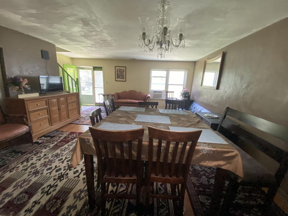 Va Beach Town Center Privita Room House in Chesapeake