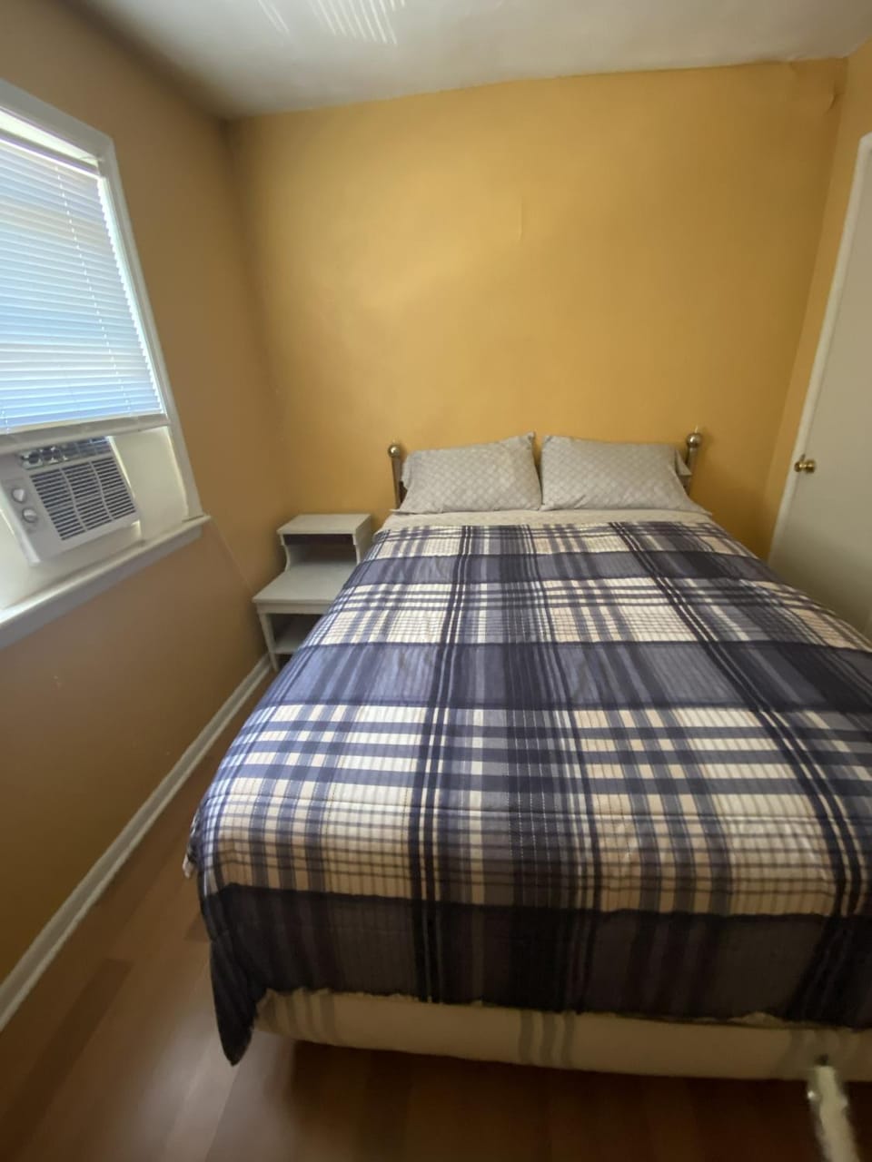 Va Beach Town Center Privita Room House in Chesapeake