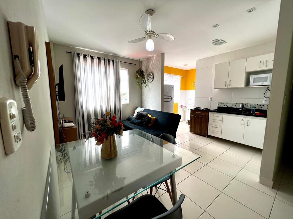Kitchen or kitchenette, Living room, Seating area, Dining area, minibar, oven, stove