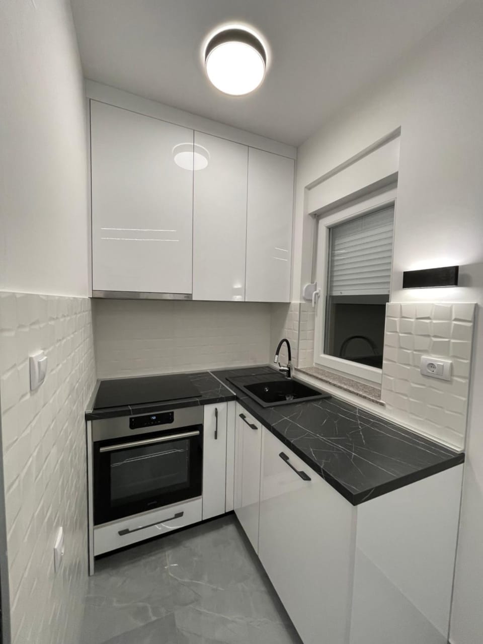 Kitchen or kitchenette, kitchen