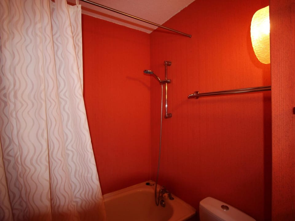 Studio Sud Chamrousse 4 pers. avec balcon - FR-1-549-75 Apartment in Provence-Alpes-Côte d'Azur