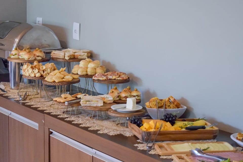 Food and drinks, Food, Breakfast, Continental breakfast, Buffet breakfast