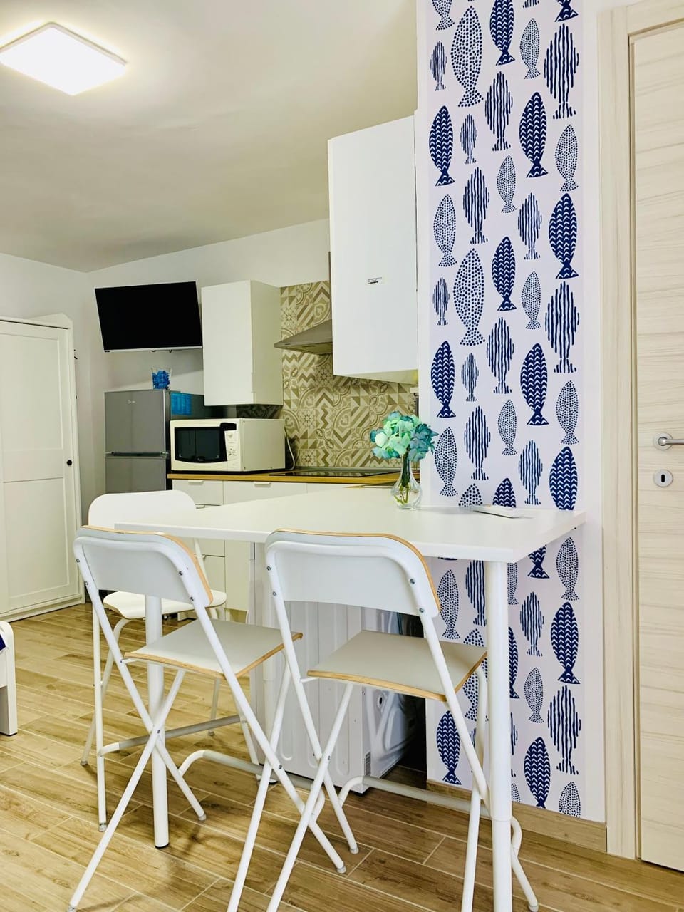 Kitchen or kitchenette, Dining area, oven, pet friendly, stove, toaster
