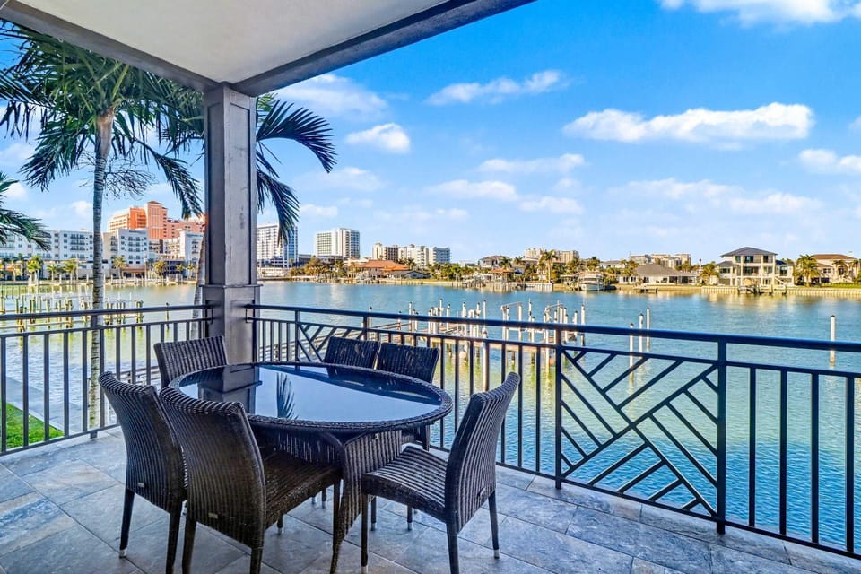 BrightWater Blue 158-2 House in Clearwater Beach
