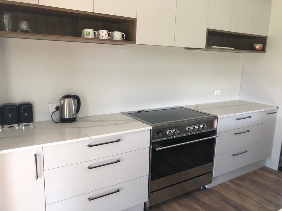 Kitchen or kitchenette, pet friendly