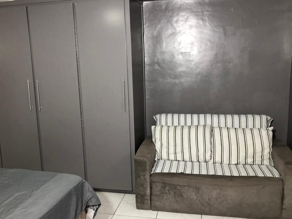 Unidade independente em sobrado, confortável e familiar no coração de Foz! TÉRREO e piscina compartilhada Apartment in Foz do Iguaçu