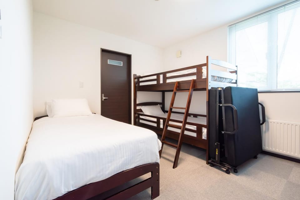 Bed, Bedroom, bunk bed