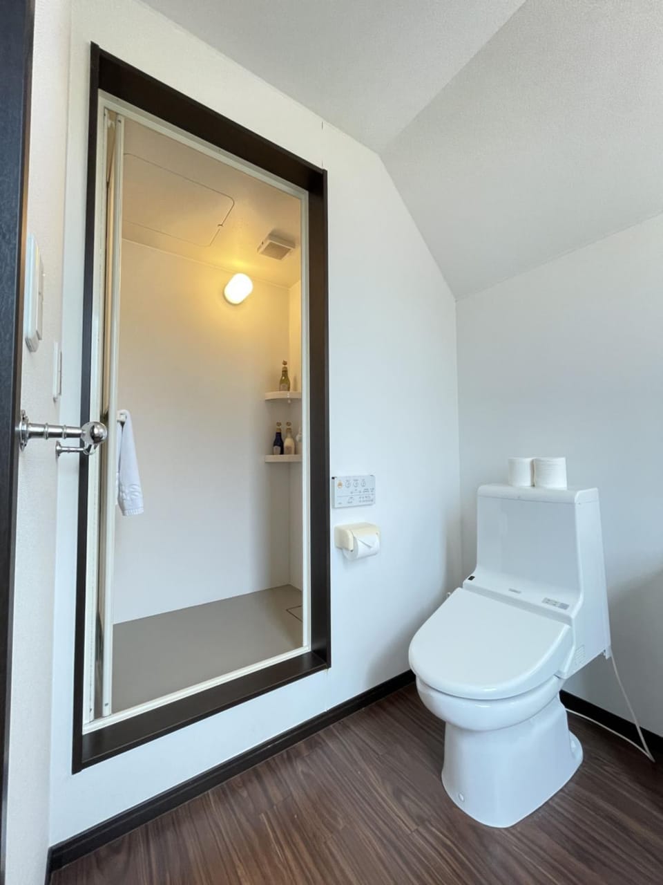 Shower, Toilet, Bathroom