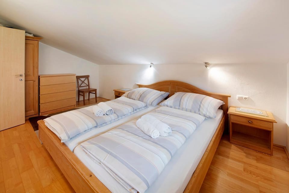 Living room, Bedroom