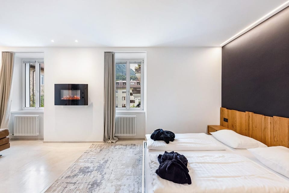 Living room, Bedroom