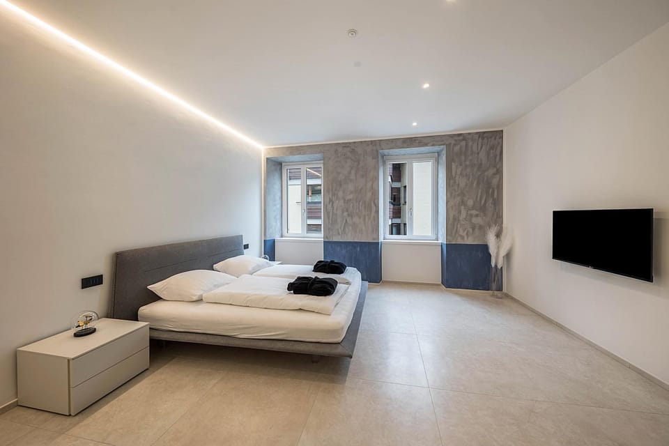 Living room, Bedroom