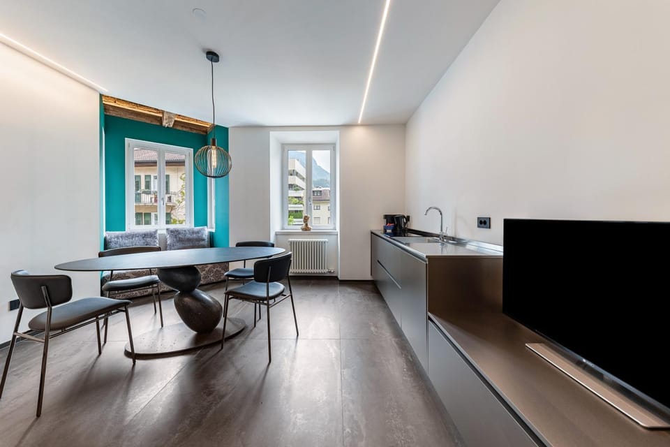 Property building, Kitchen or kitchenette, Living room