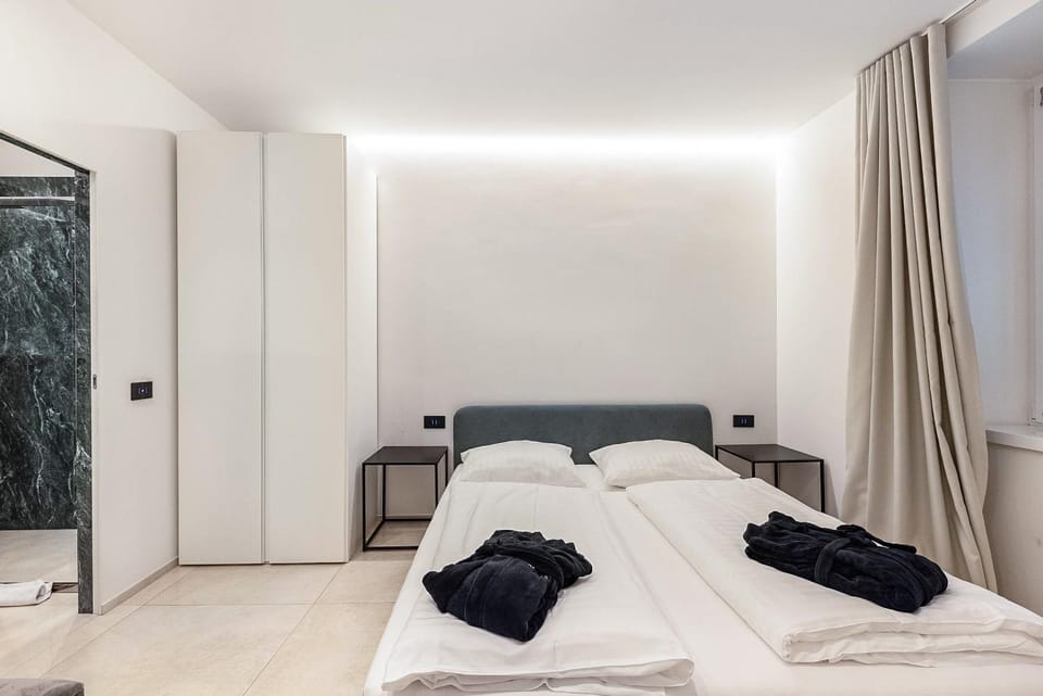 Property building, Living room, Bedroom
