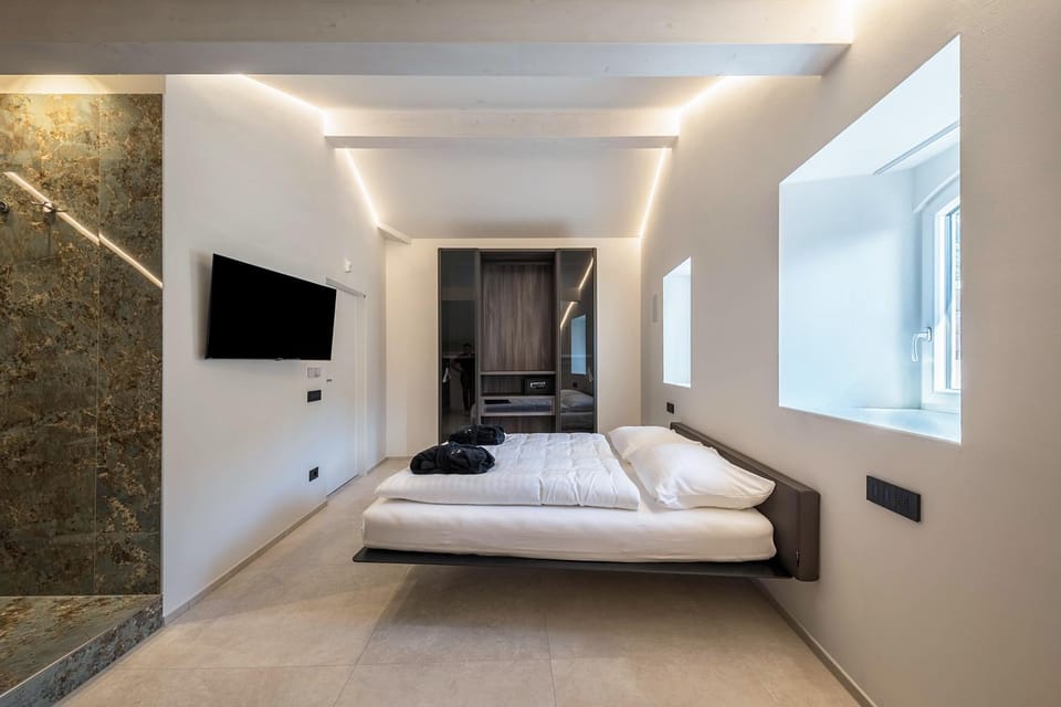 Living room, Bedroom