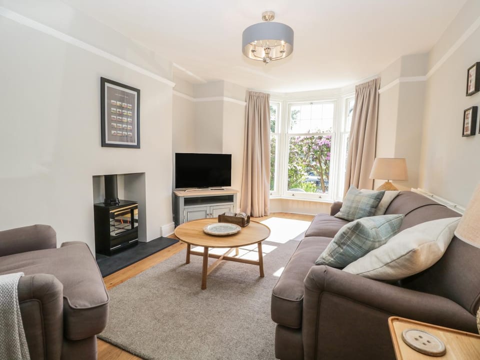 Snowdrop Cottage House in Bowness-on-Windermere