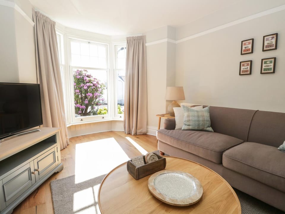 Snowdrop Cottage House in Bowness-on-Windermere