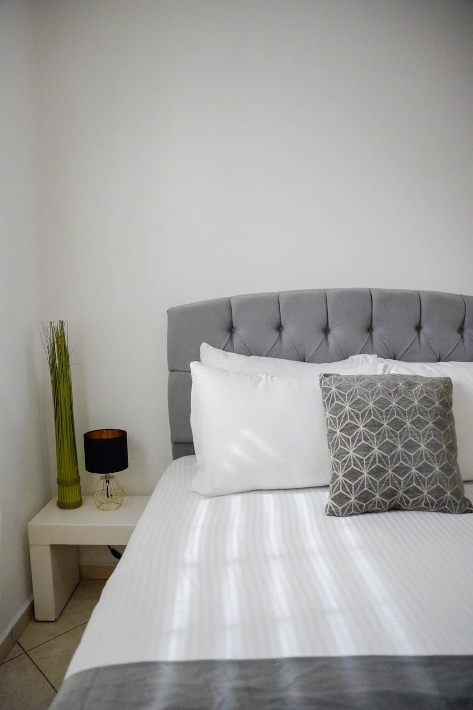 Bed, Bedroom, air conditioner