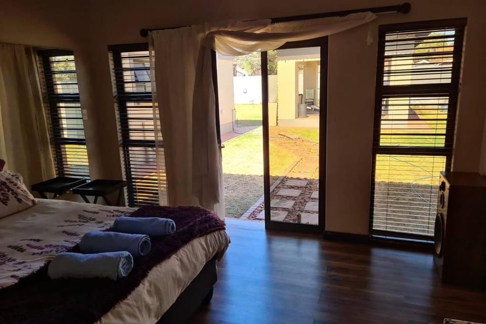 Pattys Place 12 Haakbos Street Apartment in North West, South Africa