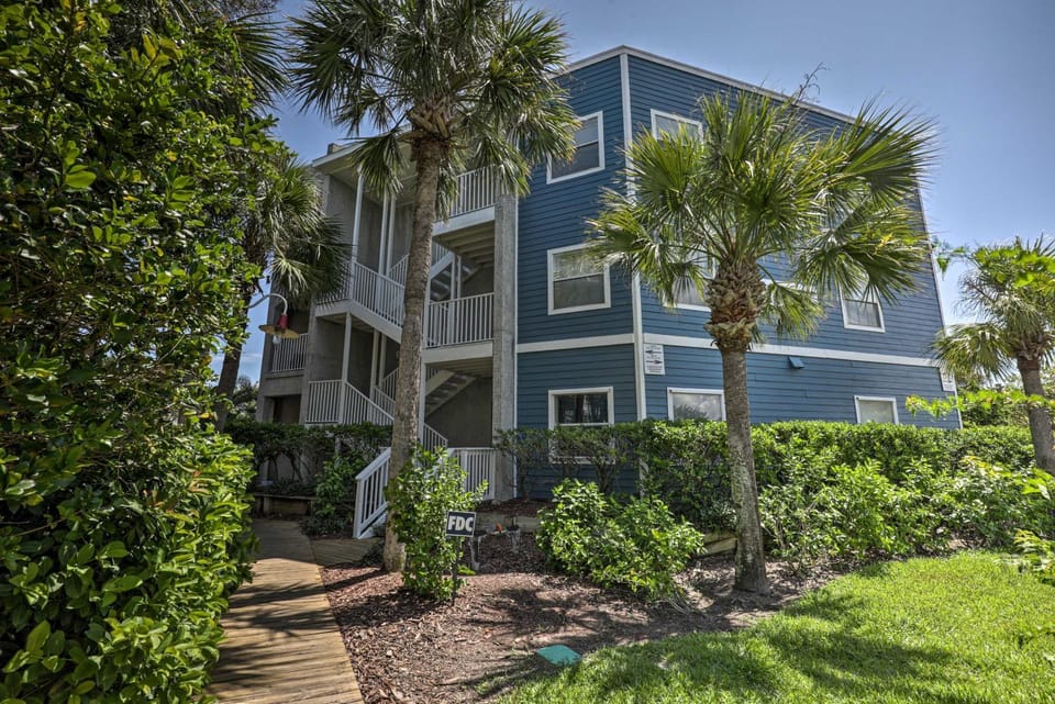 St Augustine Condo w/ Pool Access, Walk to Beach! House in Butler Beach