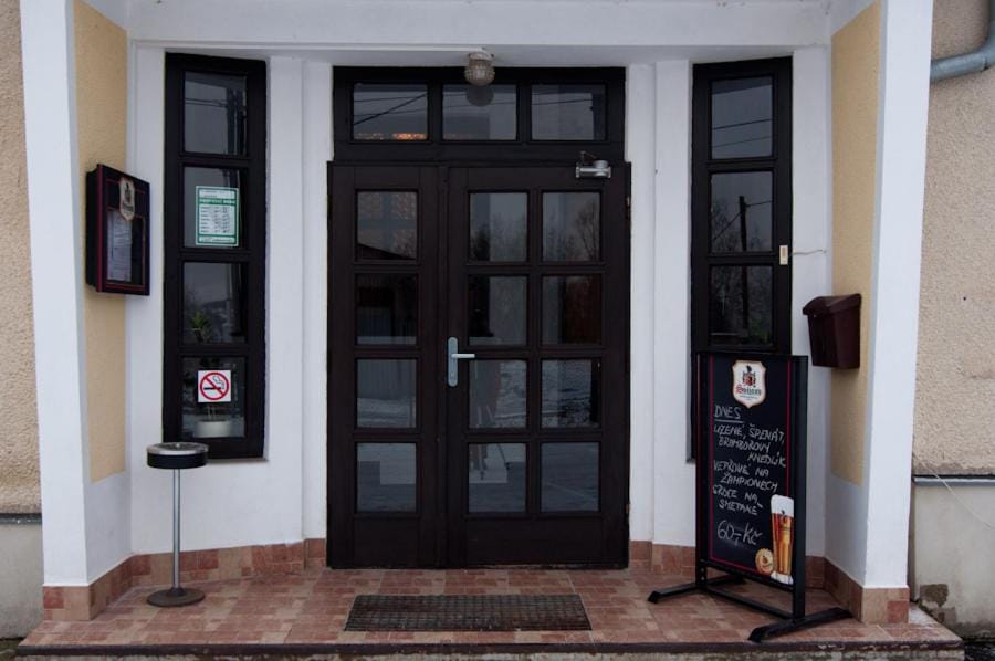 Facade/entrance