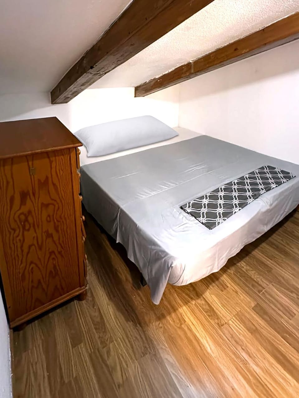 La Reina de Gran Via - PARKING TPH Bed and Breakfast in Centro