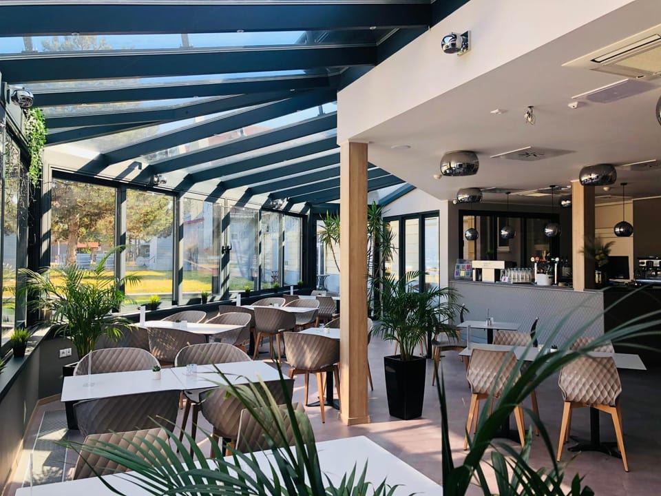 Lounge or bar