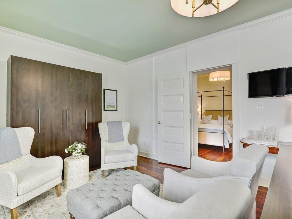 Gordon Inn Azalea Apartment in Savannah