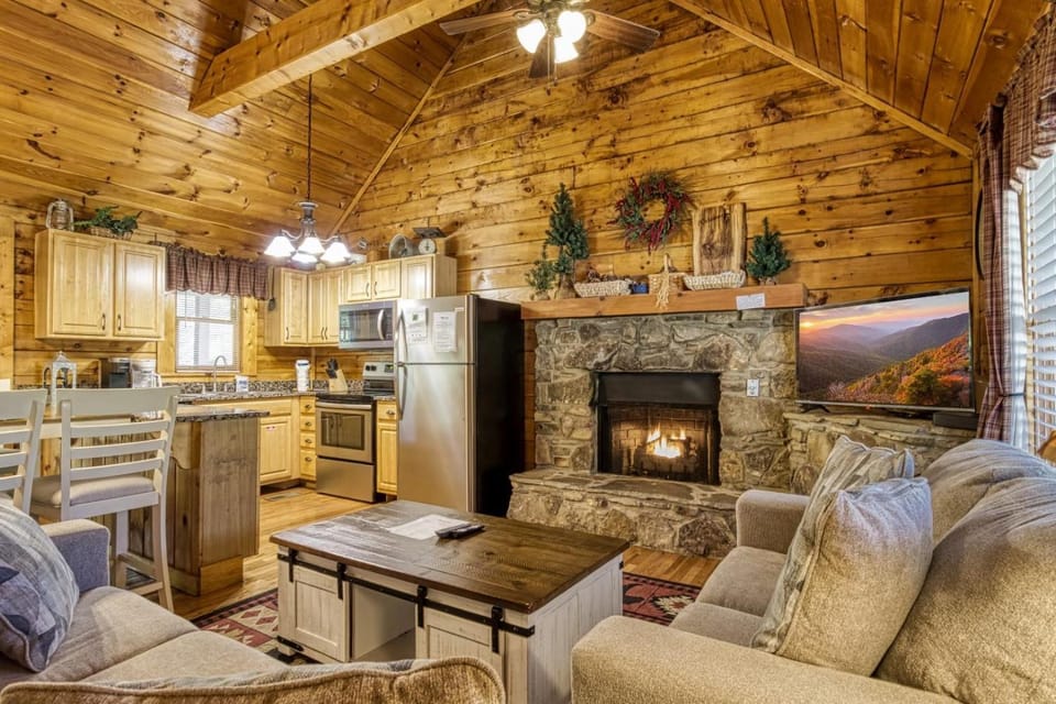 Lil Country Cabin #262 Cabin in Pigeon Forge