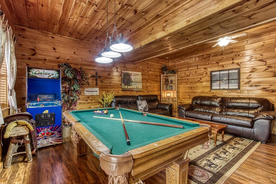 Lil Country Cabin #262 Cabin in Pigeon Forge