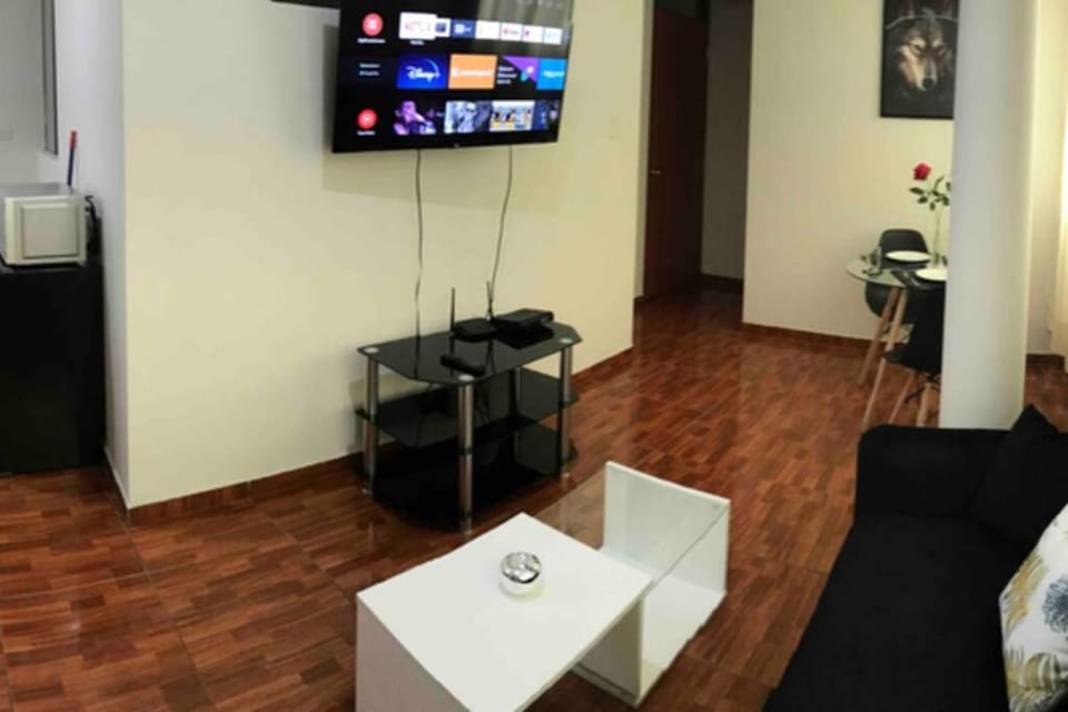 Communal lounge/ TV room, Living room