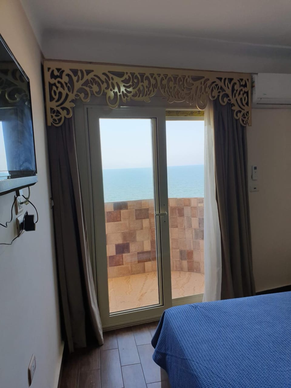 Alex Seafront Bed and Breakfast in Alexandria