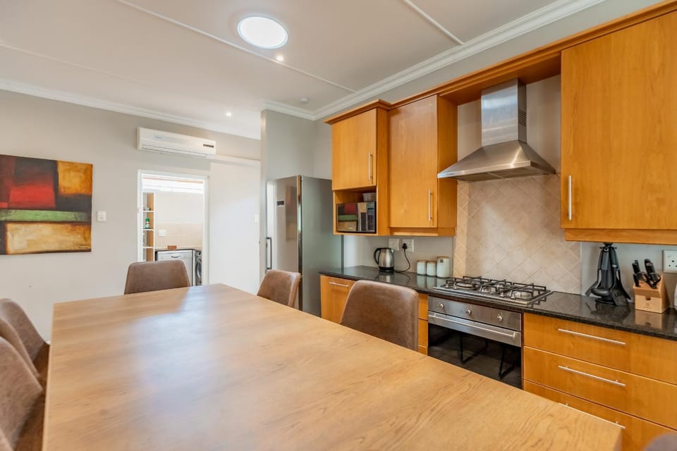Odenvillea House - Amazing Sea Views House in Umhlanga