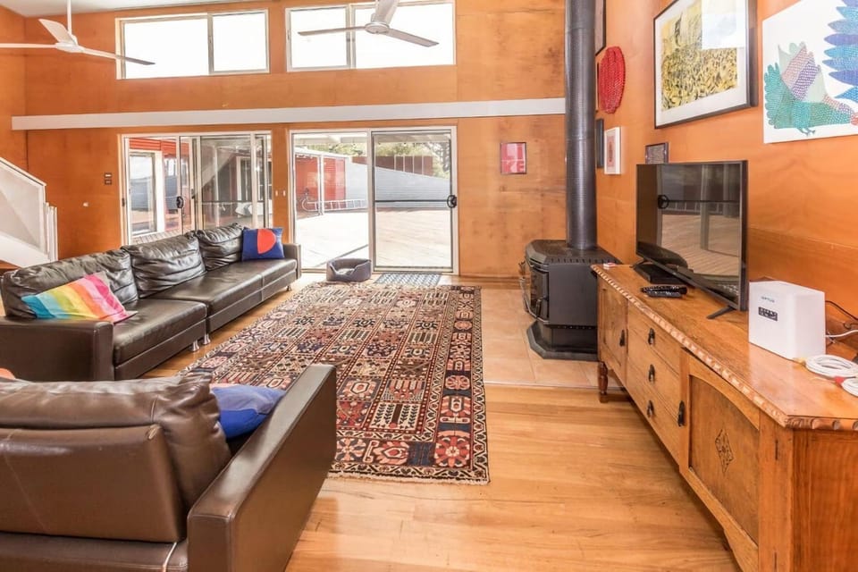 The Lookout Stay 3 Pay 2 Winter Special House in Sandy Point
