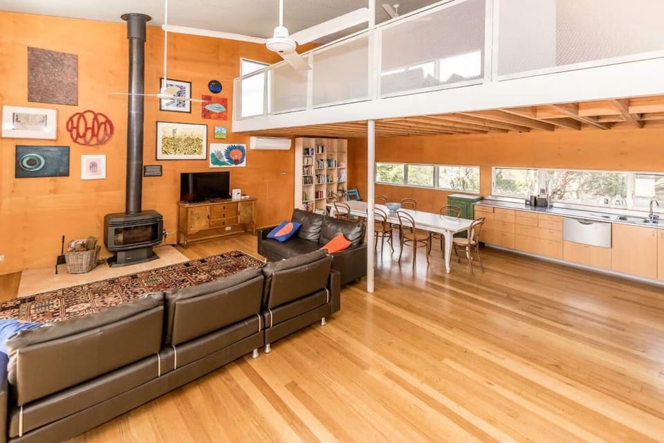 The Lookout Stay 3 Pay 2 Winter Special House in Sandy Point