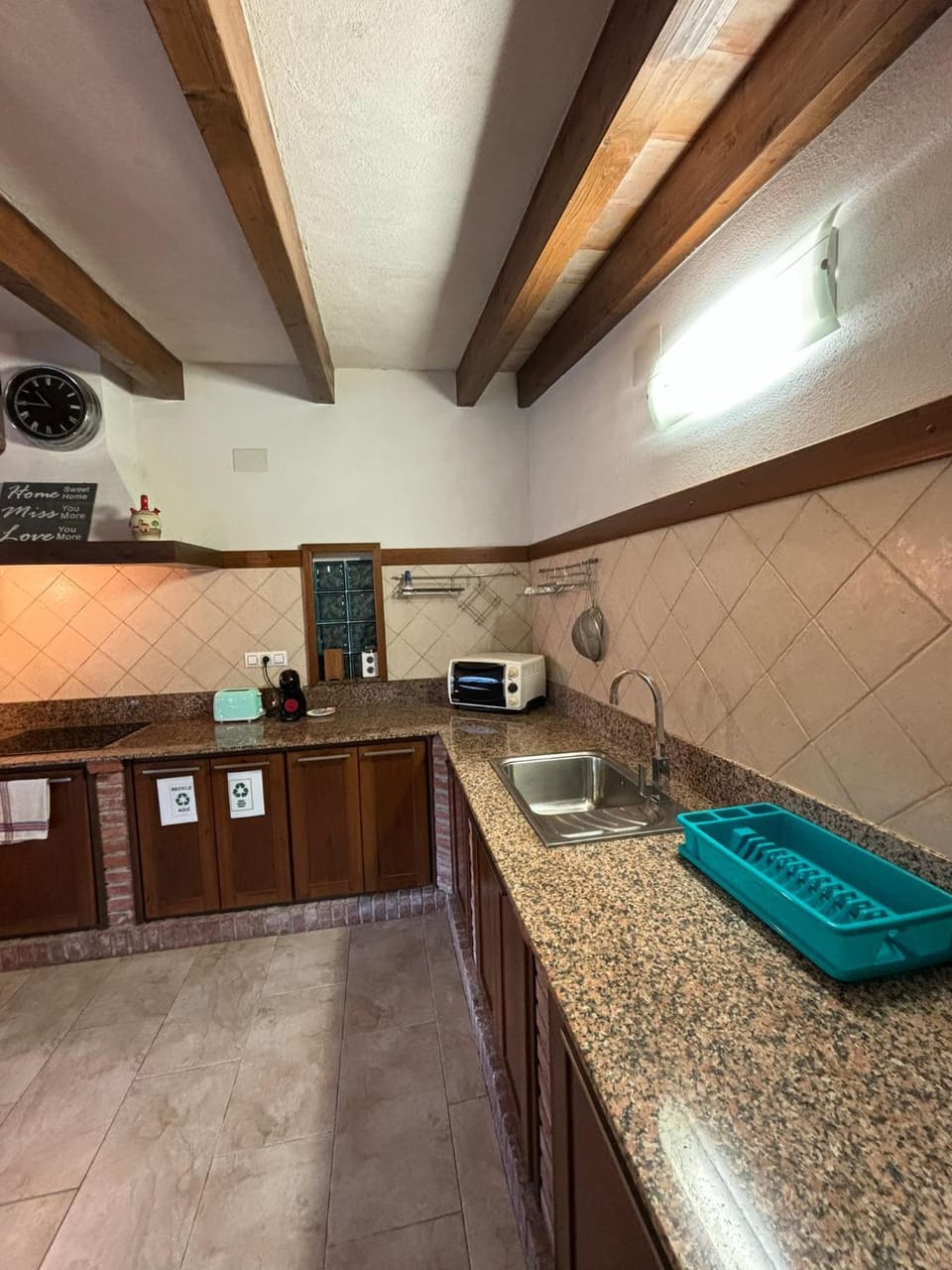 Kitchen or kitchenette, kitchen