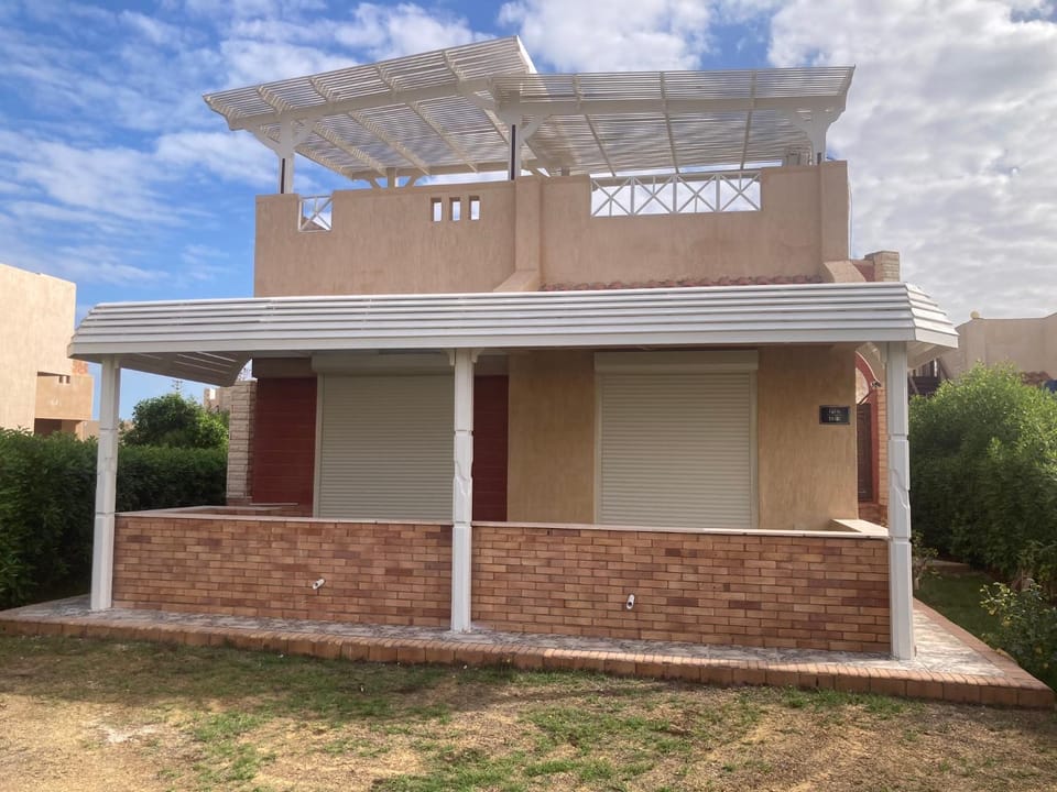 Property building, Balcony/Terrace, Sea view