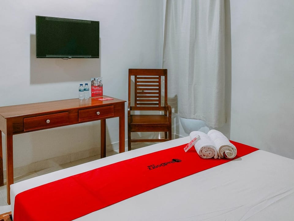 RedDoorz at Omah Candi Sari near Airport YIA Hotel in Special Region of Yogyakarta