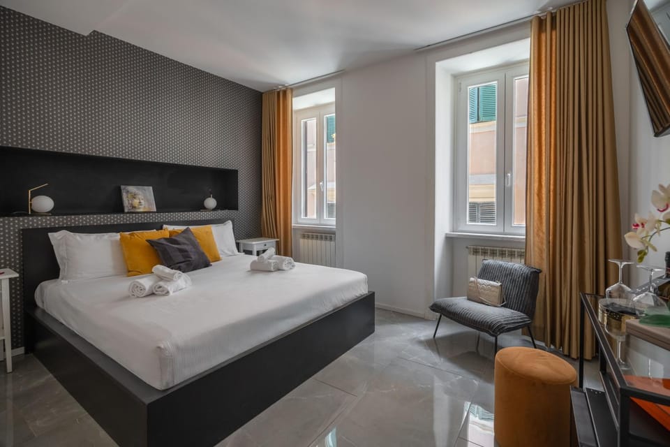 Bed, Seating area, Bedroom