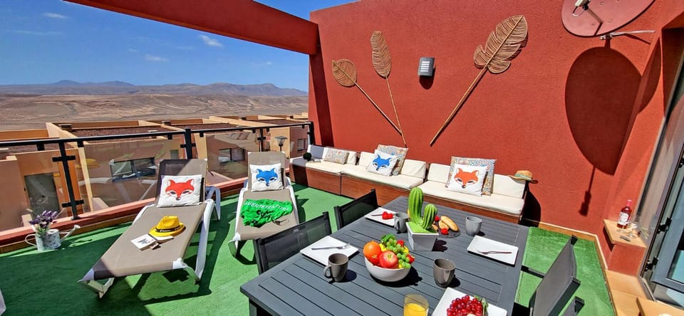 Balcony/Terrace, Mountain view, Sea view
