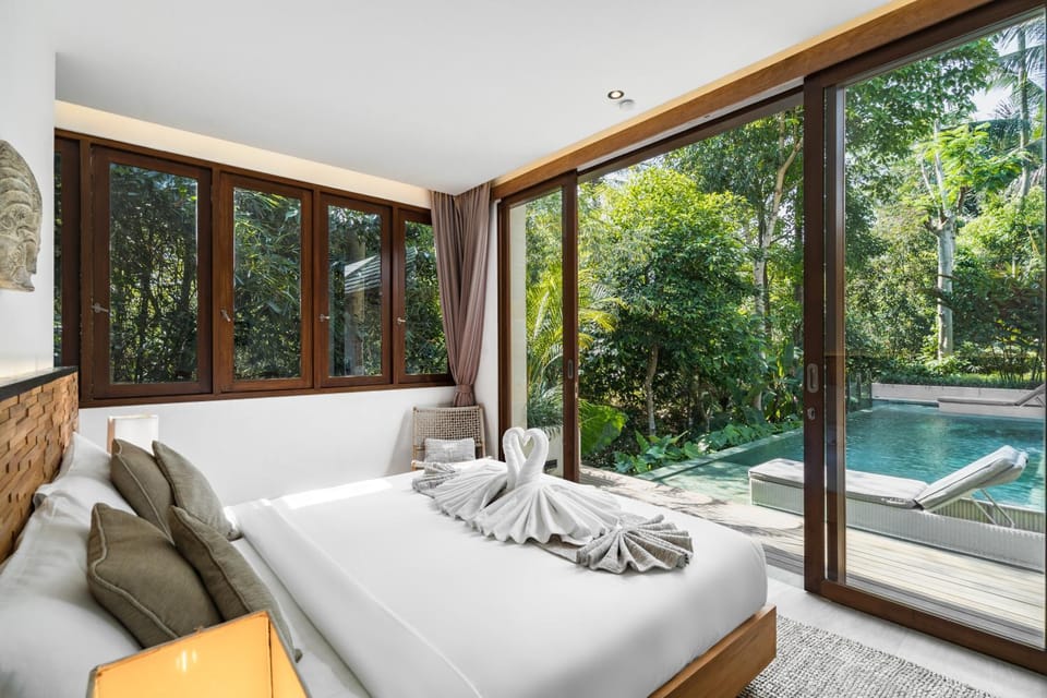 Bed, View (from property/room), Bedroom, Pool view, internet, towels, air conditioner